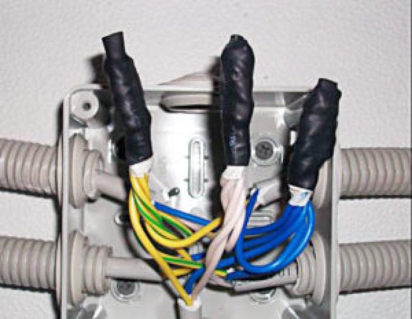 Как соединить провода от выключателя к лампочке. Инструменты и материалы. Особенности применения нескольких клавиш