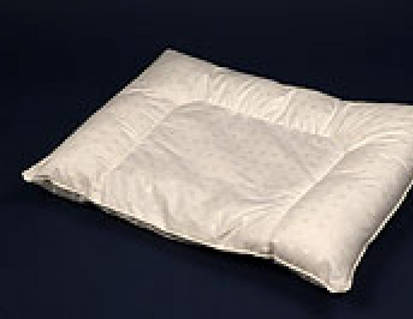 Ортопедическая подушка для ребенка 4 лет. Нужна ли ребенку подушка: до года, в год и в два? Какую подушку и когда купить ребенку? Как выбрать подушку для ребенка? На что обратить внимание при покупке