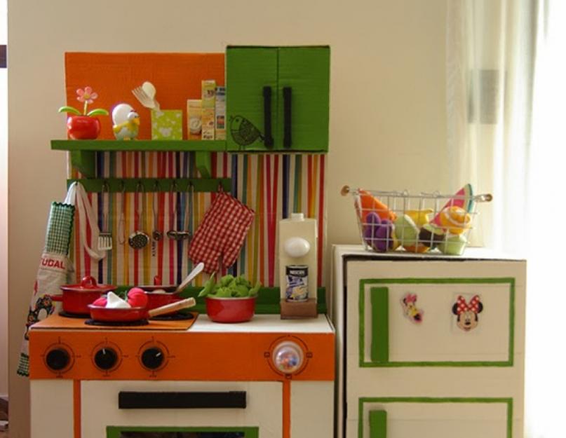 Детская кухня из картонных коробок. Игрушечная кухня для детей