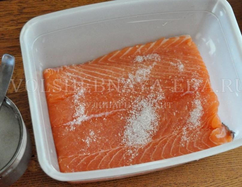 Засолить стейки красной рыбы. Как правильно солить красную рыбу в домашних условиях сухим способом и в рассоле, целиком и кусочками: рецепты с фото