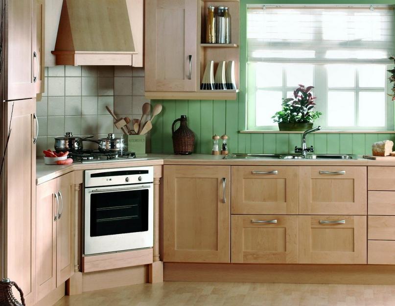 Нестандартное окно на кухне. Как продумать дизайн окна на кухне от а до я: способы декора кухонного окна