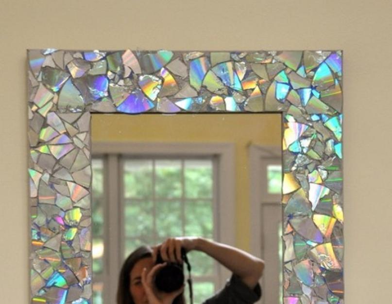 Как можно декорировать старое зеркало. Рама для зеркала своими руками (48 фото): уникальная отделка при минимальных вложениях