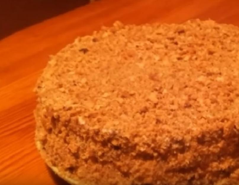 Как приготовить торт медовик со сметанным кремом. Как испечь самый вкусный медовик со сметанным кремом