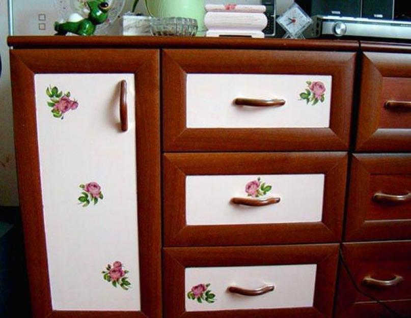 Как обновить старый кухонный шкаф своими руками фото до и после