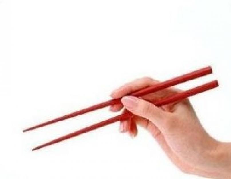 Как правильно взять китайские палочки. Как держать китайские палочки и как ими правильно есть