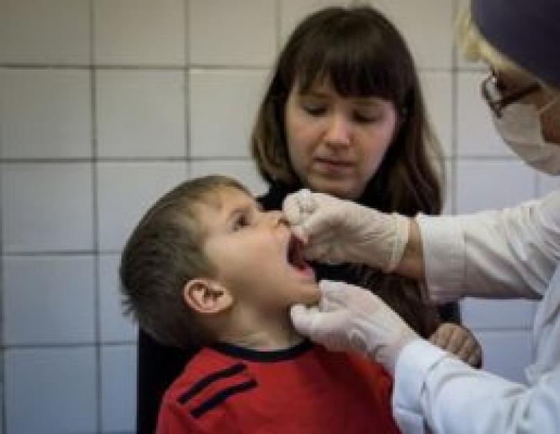 Полиомиелит нужно ли делать прививку. Прививка от полиомиелита для детей: возможные осложнения и противопоказания