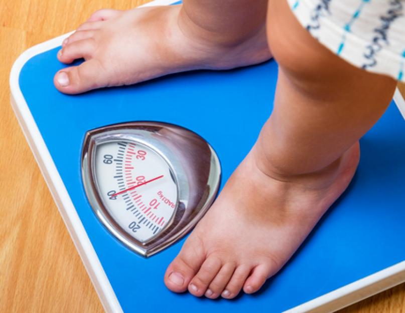  Рост и вес ребенка: почему одни вырастают высокими, а другие нет? Какими будут рост и вес у ребенка, зависит от генетики. 
