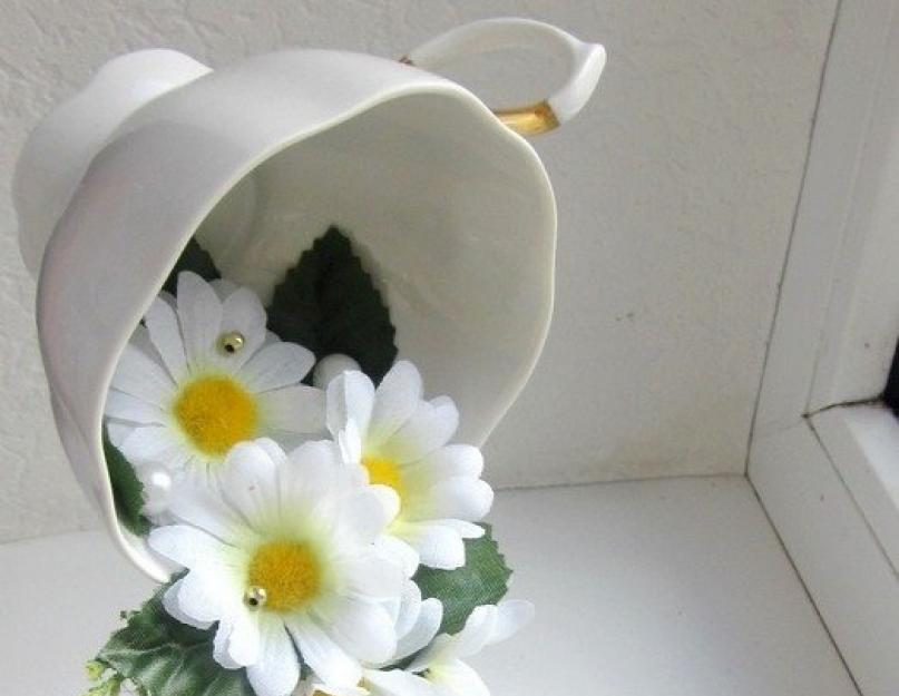 Поделка из чайной пары и цветов. Как сделать парящую чашку своими руками? Как сделать парящую чашку