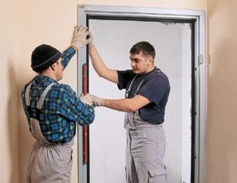 Как демонтировать входную дверь. Снять межкомнатную дверь с петель? Простой демонтаж старых дверей