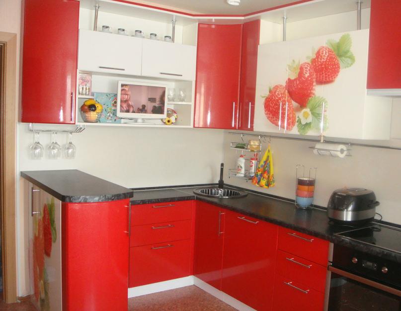 Кухня с красными фасадами. Красная кухня — особенности оформления кухни яркого цвета (50 фото)