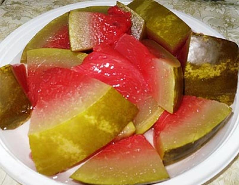 Малосольный арбуз — рецепты для гурманов. Как солить арбузы кусочками в бочке