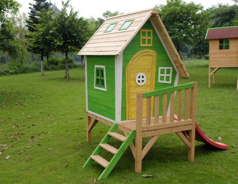 Игровой домик на сваях. Строим детский игровой домик для дачи своими руками